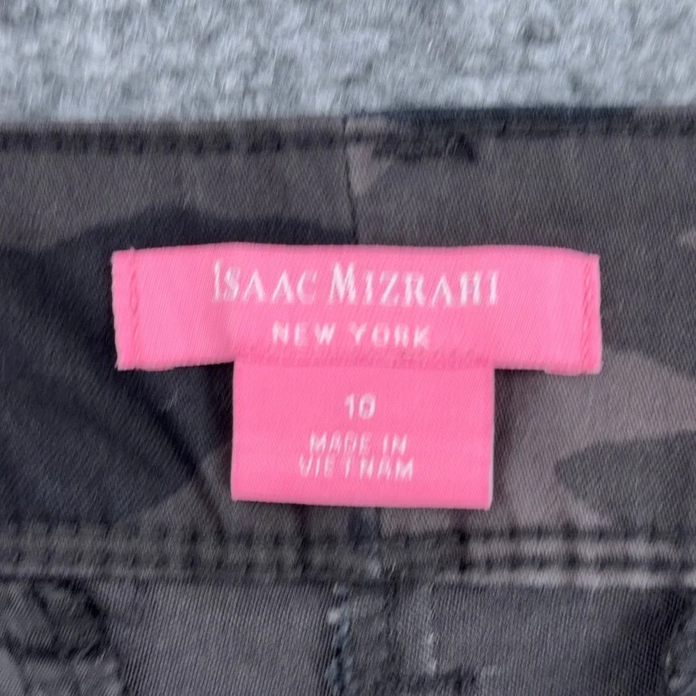 Isaac Mizrahi New‎ York Womens Camo Print Flat Front Shorts Size 10